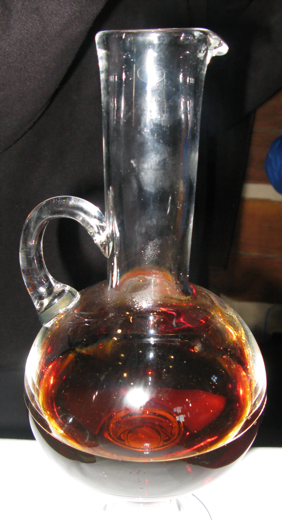 Deep copper colour of 1999 Vidal Icewine Deep copper colour of 1999 Vidal Icewine