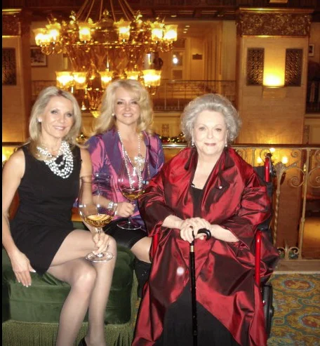 Crystal Awards, Royal York Hotel, actress Shirley Douglas. The Wine Ladies TV. Crystal Awards, Royal York Hotel, actress Shirley Douglas. The Wine Ladies TV.